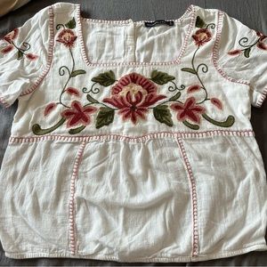 Abercrombie and fitch cropped flower top